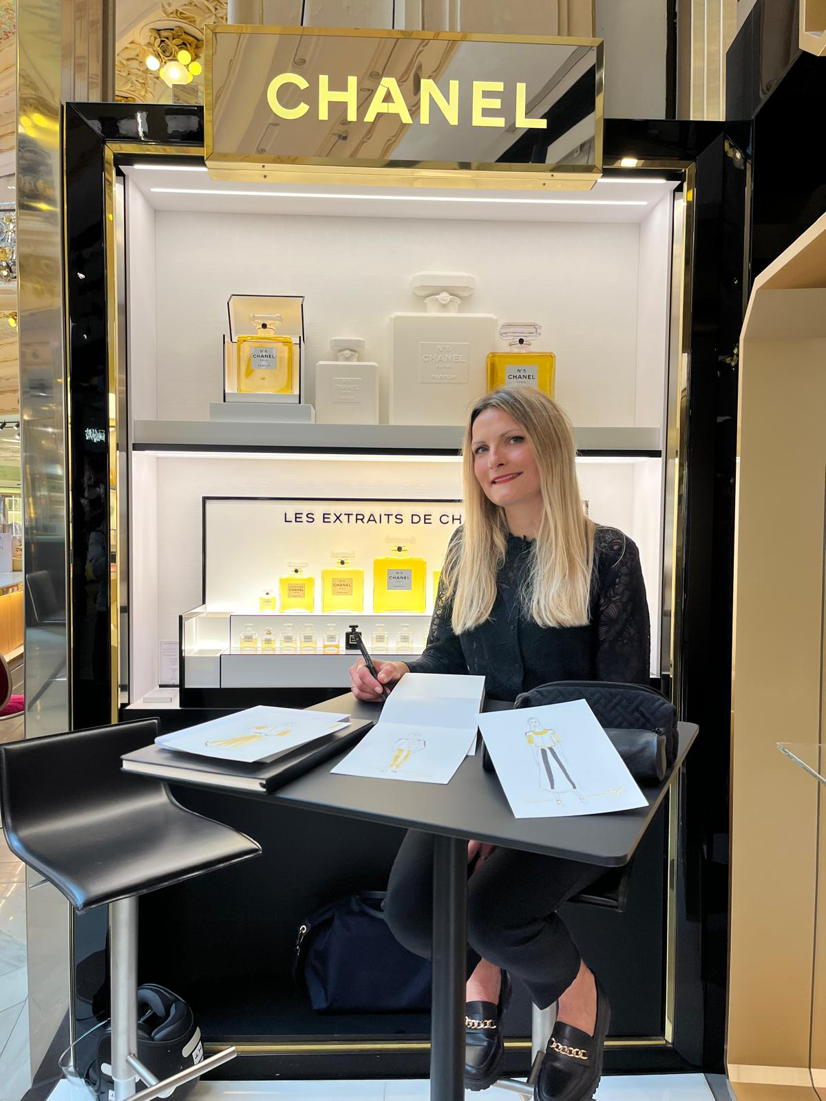 CHANEL Live sketching